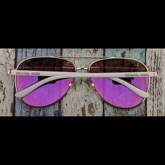 MK rose gold shade - Picture 6 of 8